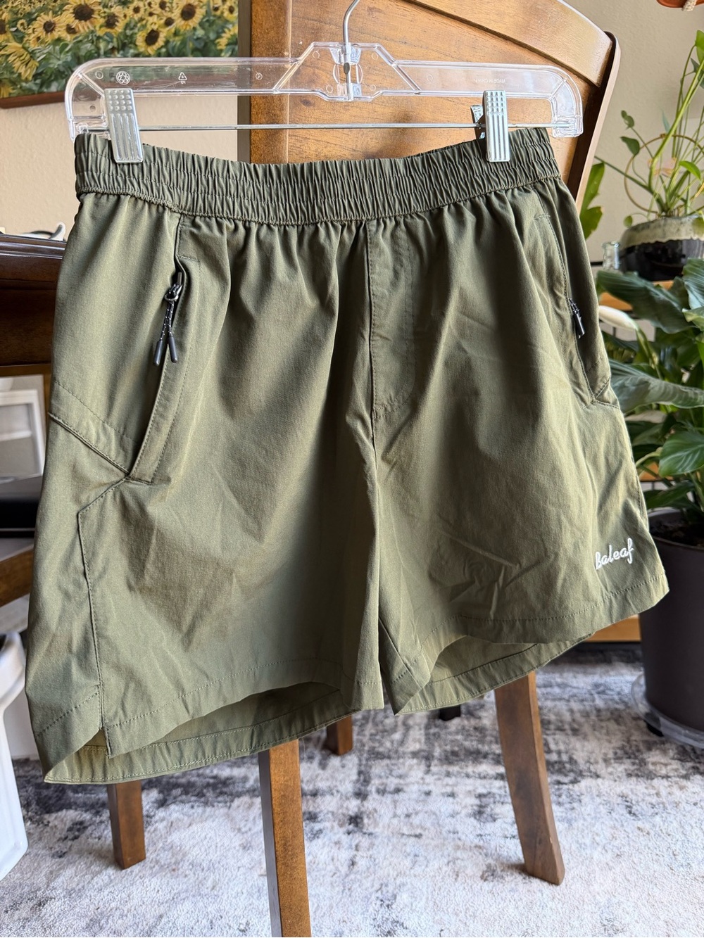 Baleaf Olive Green Women's Athletic Shorts size small
